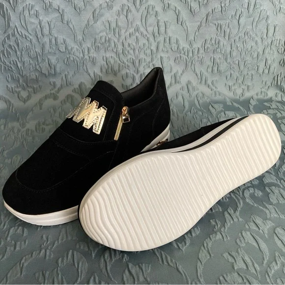NEW Women’s Stylish Slip On Sneakers - Picture 4 of 6
